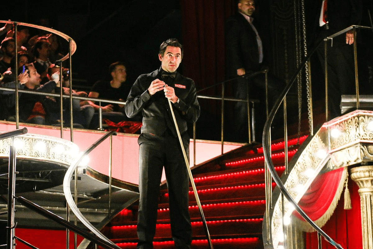 赛后法国杯传出新动向，埃因霍温遗憾出局，管理层表态——媒体盛赞，赛季目标并未改变