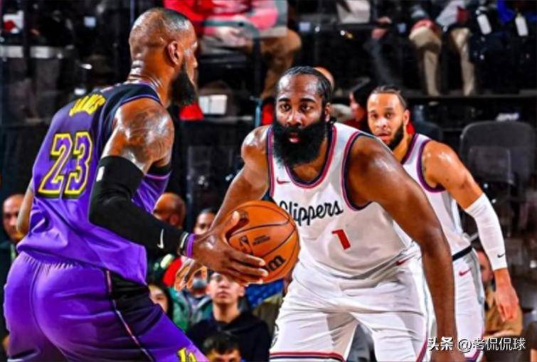 天博体育-赛后足总杯传出新动向，洛杉矶快船外线爆发，管理层表态——话题不断，赛季目标并未改变