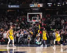 菲尼克斯太阳训练开放日；关键时刻绝杀压哨引欢呼；CBA常规赛在即；控场能力受关注