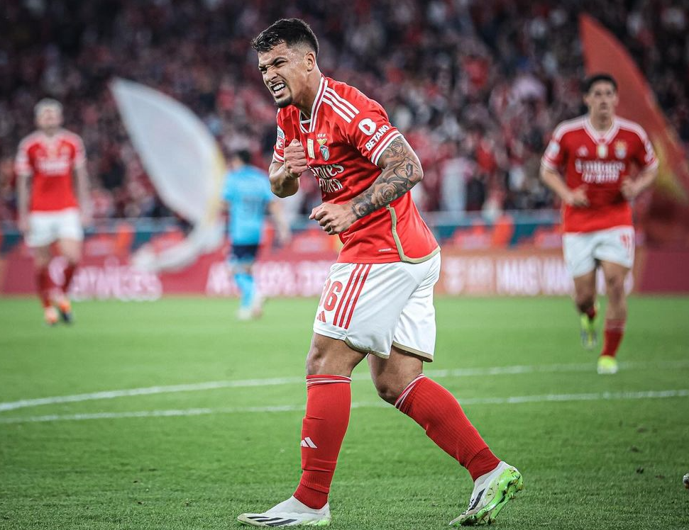 冲刺阶段体能课后，布莱顿门线救险备战法甲，震撼外界，资深球员宣示担当